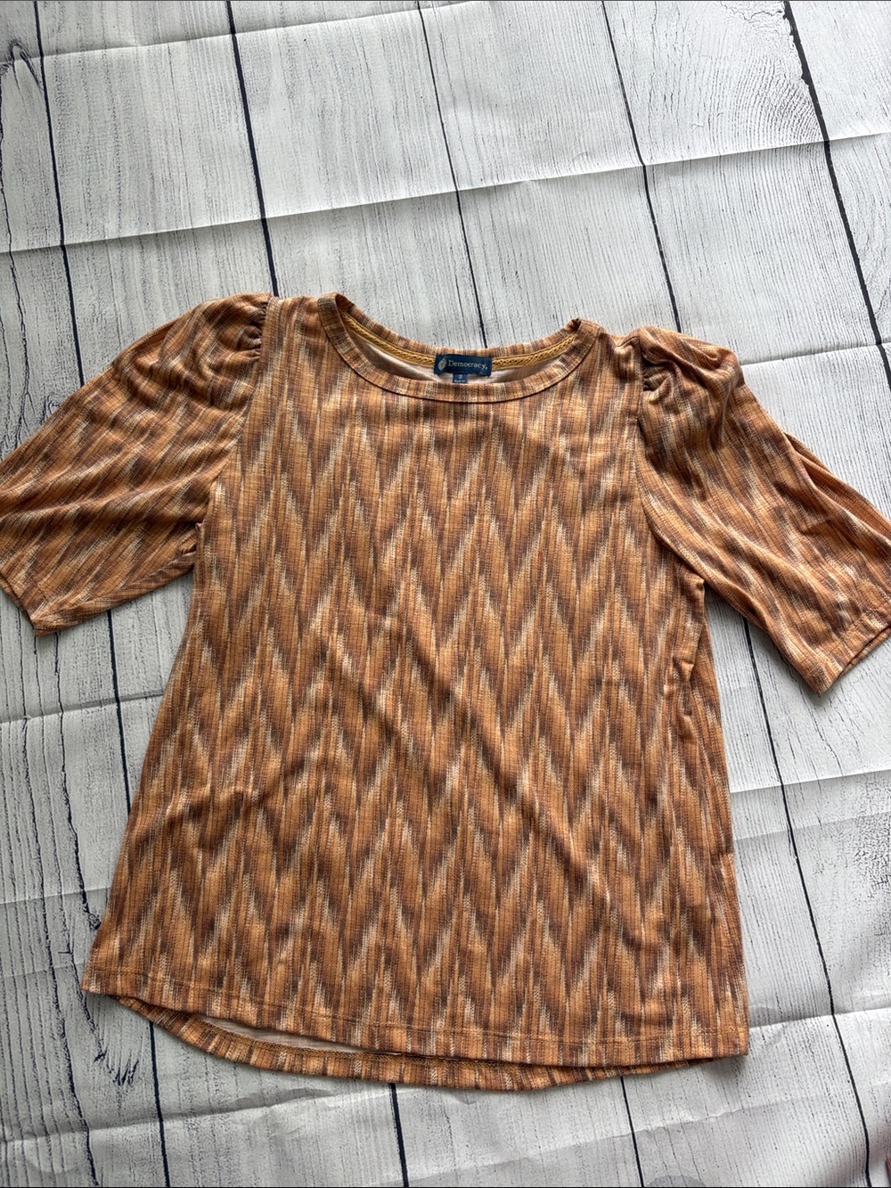 Democracy Brown and Tan Plaid Knit Top Size S